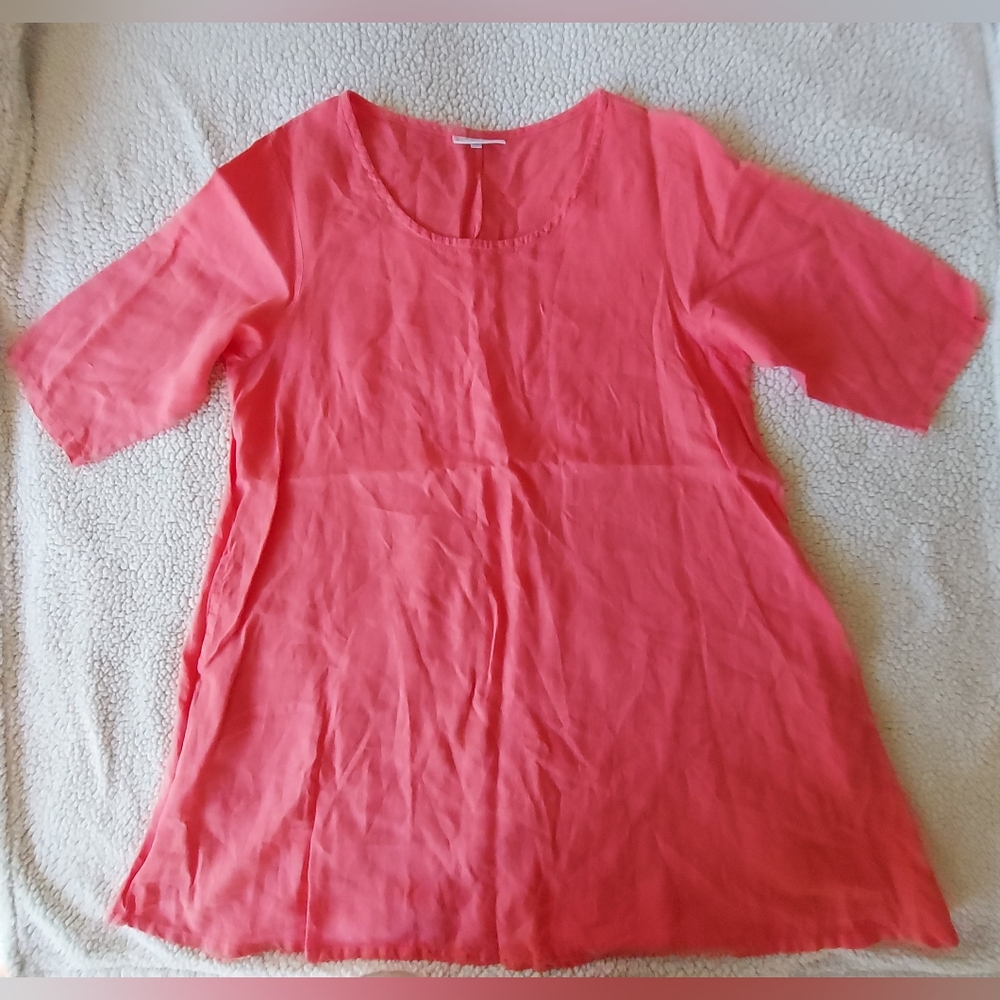 Coral-pink tunic dress by the American brand Bryn Walker — 100% linen.